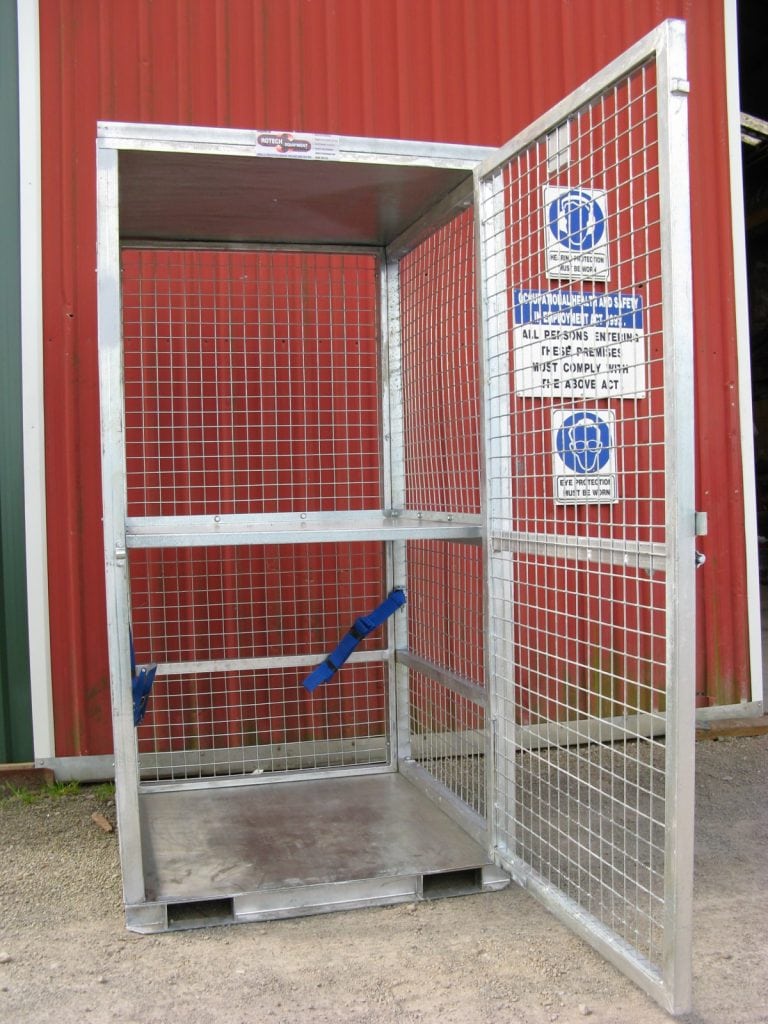 stratalign_gas_cylinder_storage_cage_4.jpg-min.jpg